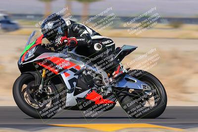 media/Oct-09-2022-SoCal Trackdays (Sun) [[95640aeeb6]]/Turn 3 (930am)/